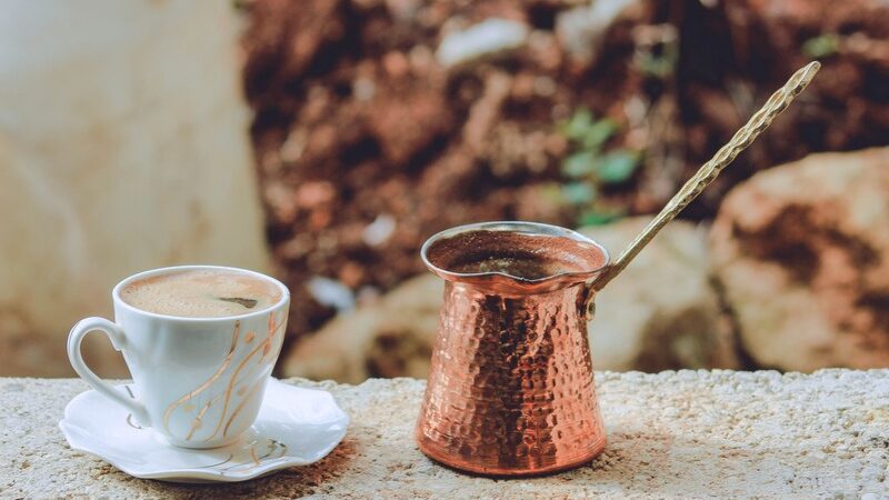 Як варити каву в турці правильно — покрокова інструкція