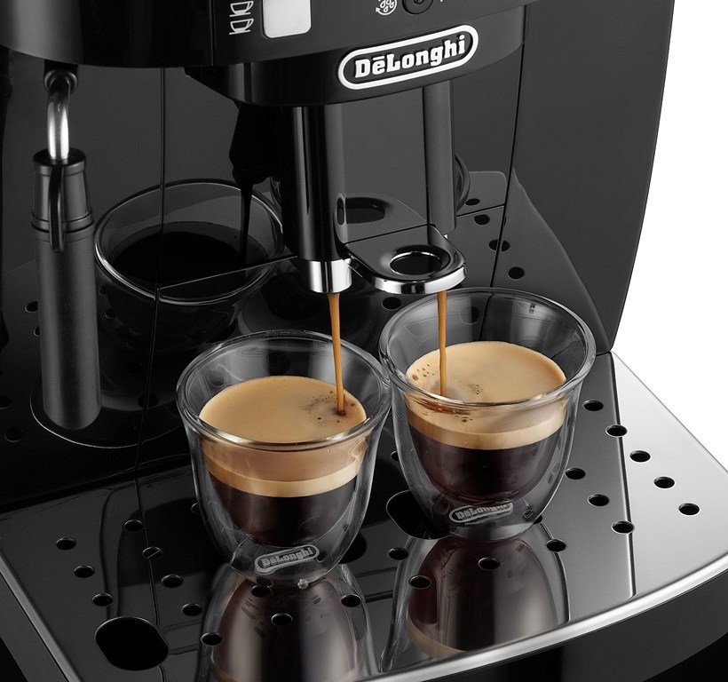 DeLonghi ECAM 21.117 SB Magnifica S приготовление кофе